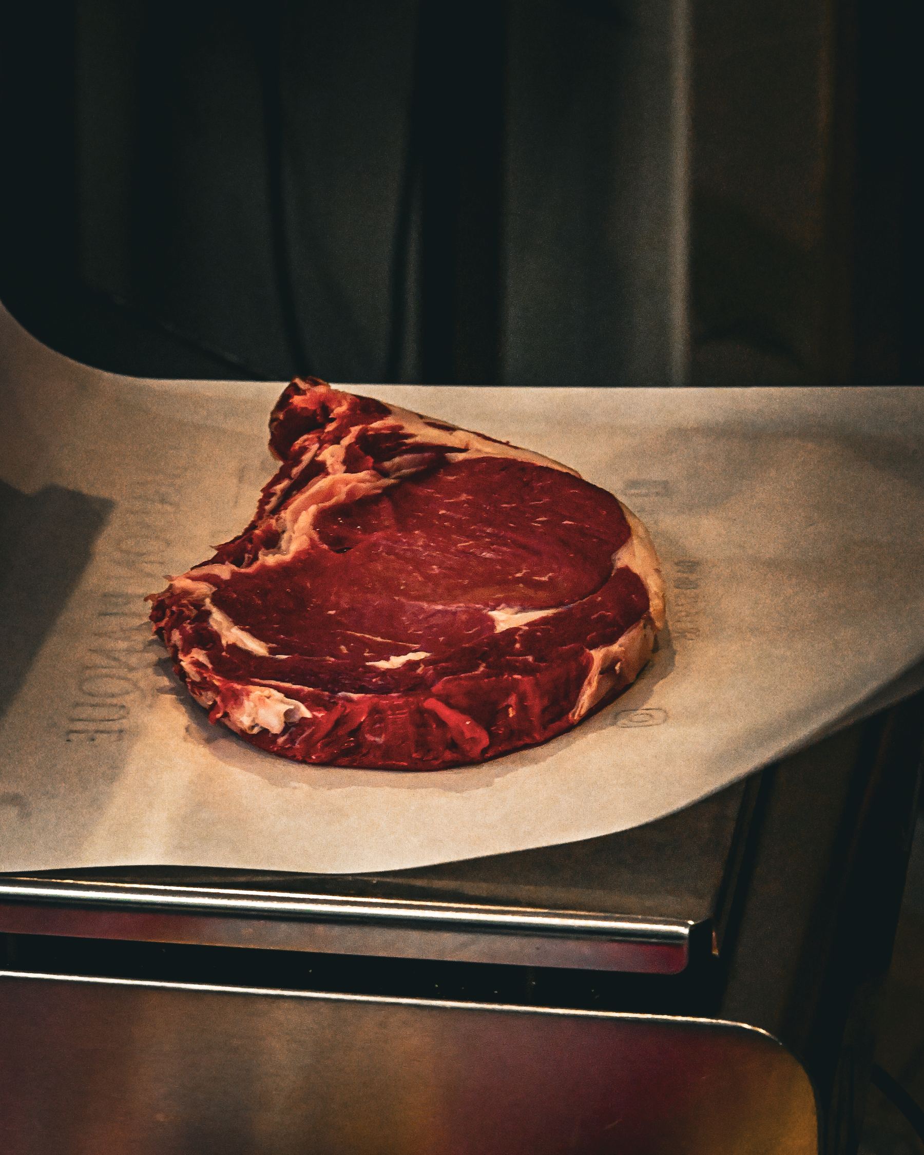 Détail gastronomique mis en scène, lumière naturelle